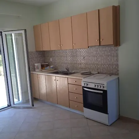 Ligeris House 1 In Agioi Deka Holiday home *