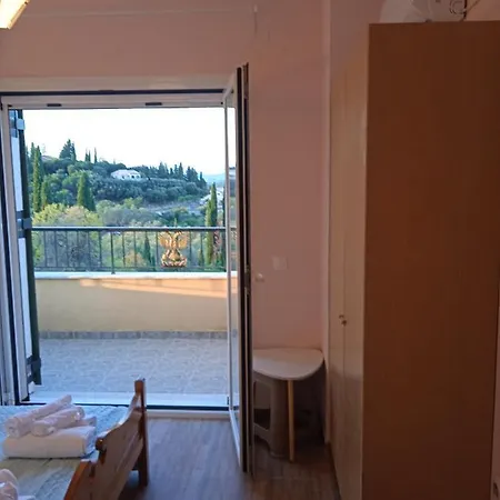 Ligeris House 1 In Agioi Deka Holiday home *
