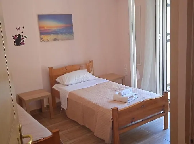 בית נופש Ligeris House 1 In Agioi Deka (Corfu)